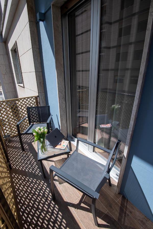 Contemporaneamente 147 - Modern & Comfort Rooms Bari Exterior foto
