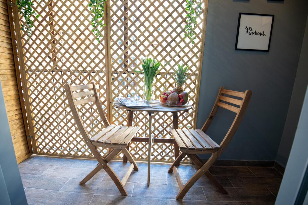 Contemporaneamente 147 - Modern & Comfort Rooms Bari Exterior foto
