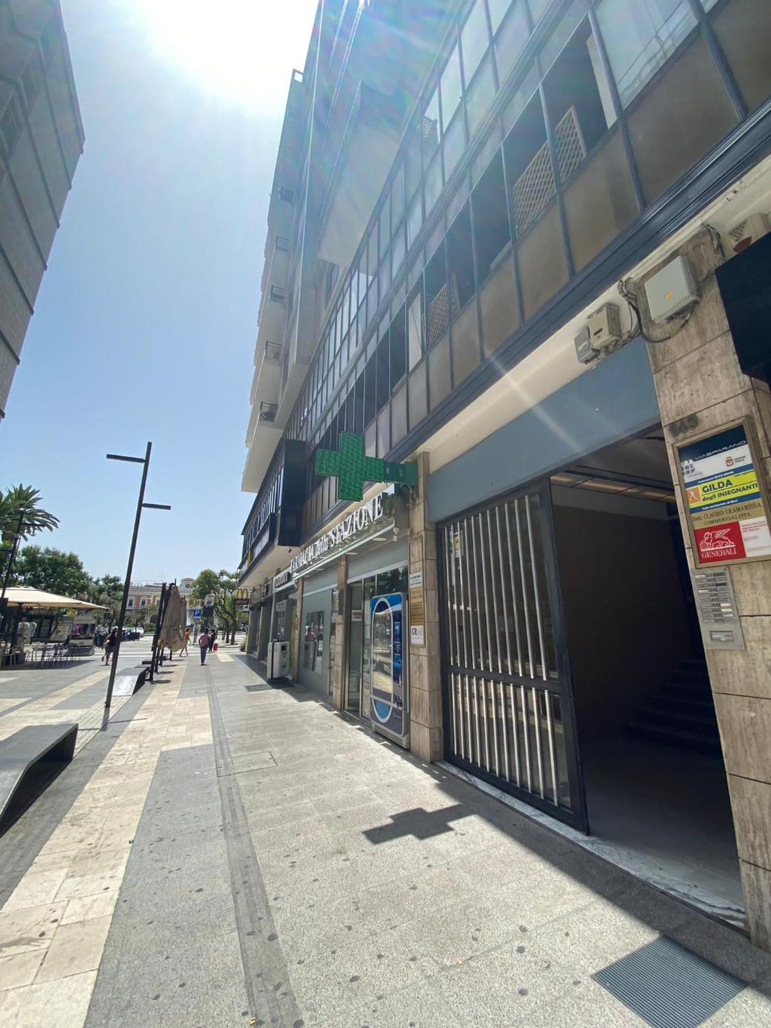 Contemporaneamente 147 - Modern & Comfort Rooms Bari Exterior foto